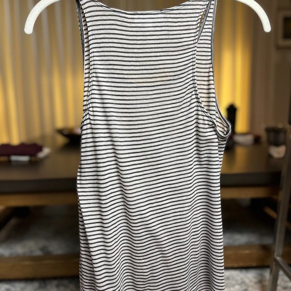 Community summer stripe tank - Picture 2 of 2